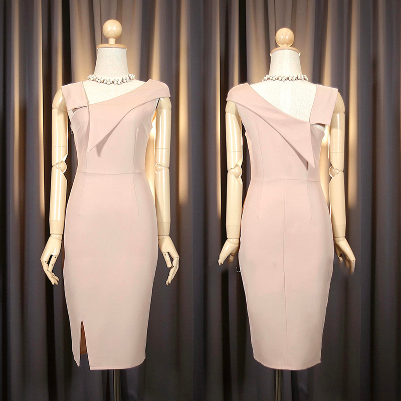 kudapy เดรสสั้นสีครีมนู้ด/สีเขียวอมเทา/แดงเบอรืกันดี้/กรมท่า/ชมพูเข้ม เดรสทรงสอบ ใส่ได้ 2 แบบ พับบ่าดีไซส์อกแหลม