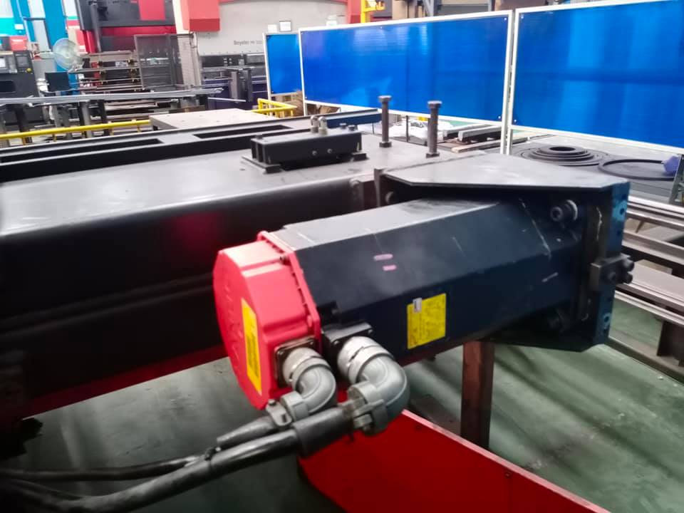 งาน AMADA PUNCHING อาการ SERVO MOTOR เสียและ SERCO DRIVE เสีย