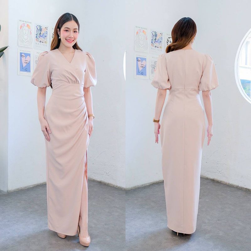kudapy เดรสยาวสีครีม/สีชมพู/สีชาไทย/สีขาว ทรงคอวี แขนพอง เอวสูง จับเดรปย่นช่วงสะโพก เดรสใส่ออกงาน ผ่าหน้าขา sexy เล็กๆ เนื้อผ้า เครปเกาหลี