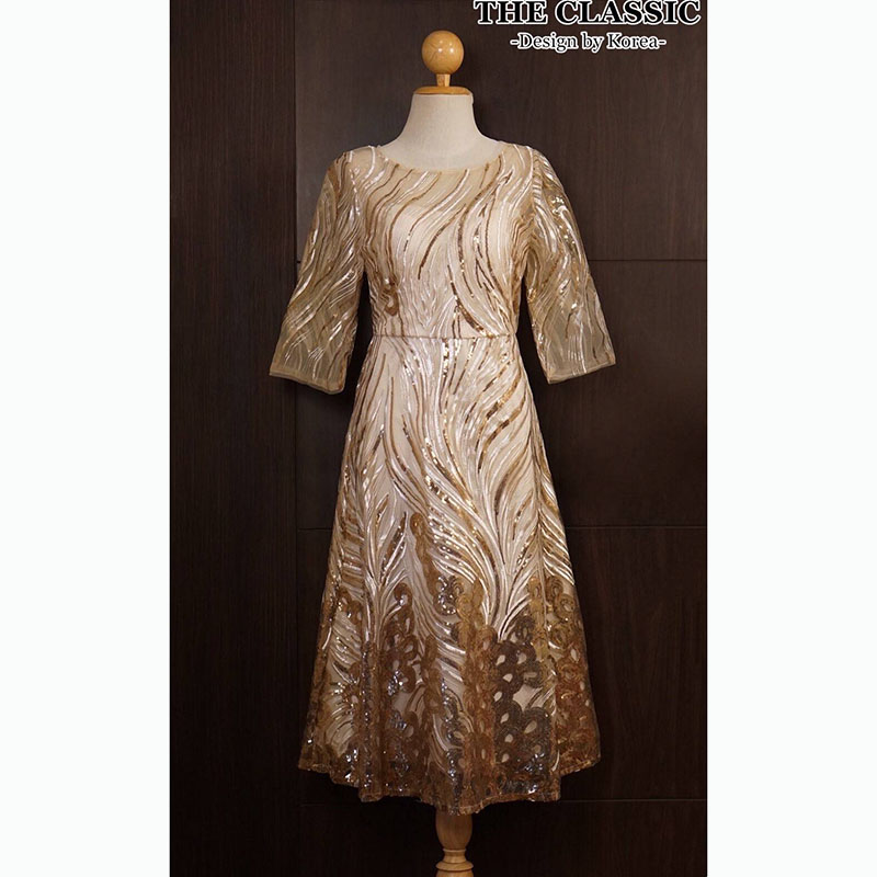 kudapy เดรสสั้นสีทอง/สีเทาเงิน ออกงานปักเลื่อม ใช้ผ้าเนื้อดีปักลวดลายด้วยเลื่อมสลับสี ปักแน่นลายชัด