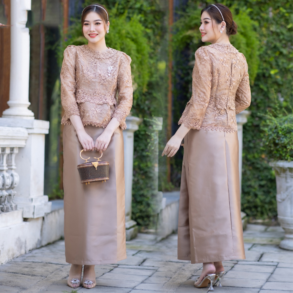 kudapy ชุดไปงานแต่งสีชมพูโรสโกลด์ เสื้อลูกไ้มฝรั่งเศษอย่างดี มีซับในซิบหลัง กับผ้าถุงสีเดียวกัน ใส่คู่นี้เกิดมากค่าแม่