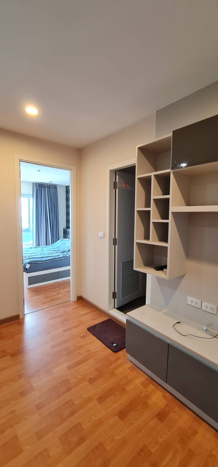 คอนโด The President Sathorn-Ratchapruek 3 (เดอะ เพรสซิเด้นท์ สาทร-ราชพฤกษ์ 3) High Rise โซนพื้นที่ BTS บางหว้า ให้เช่าห้องแบบ 1ห้องนอน 1ห้องน้ำ 1ครัวปิด ขนาดห้อง 35 ตรม. ชั้น 31