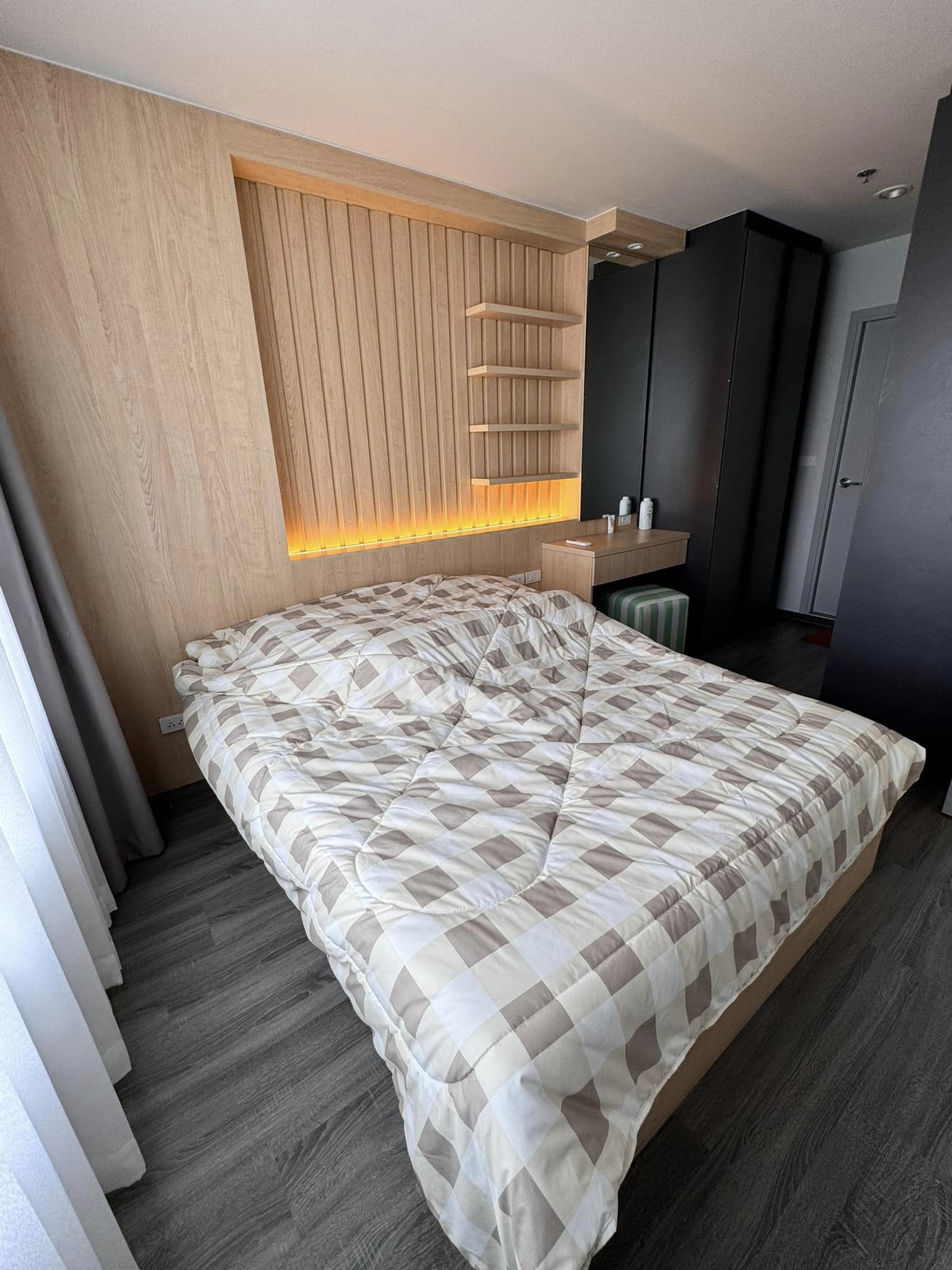 ให้เช่าคอนโด IDEO Chula - Samyan (ไอดีโอ จุฬา - สามย่าน) - ห้องสวยชั้นสูงน่าอยู่ - การเดินทาง: MRT สามย่านประมาณ 450 เมตร - ใกล้มหาลัยจุฬาและสามย่านมิตรทาวน์