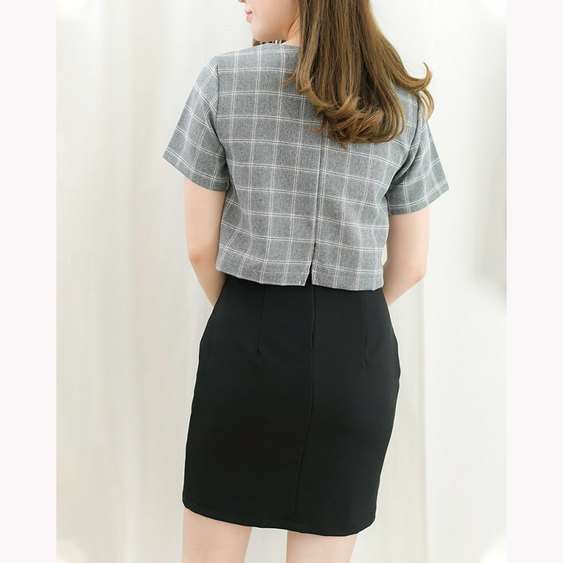 kudapy เดรสสั้นใส่ทำงาน สีเทาอมเขียว/สีดำ/สีเบจ/สีเทา คอวี ซิปหลังใส่ง่าย ผ้าลายตาราง