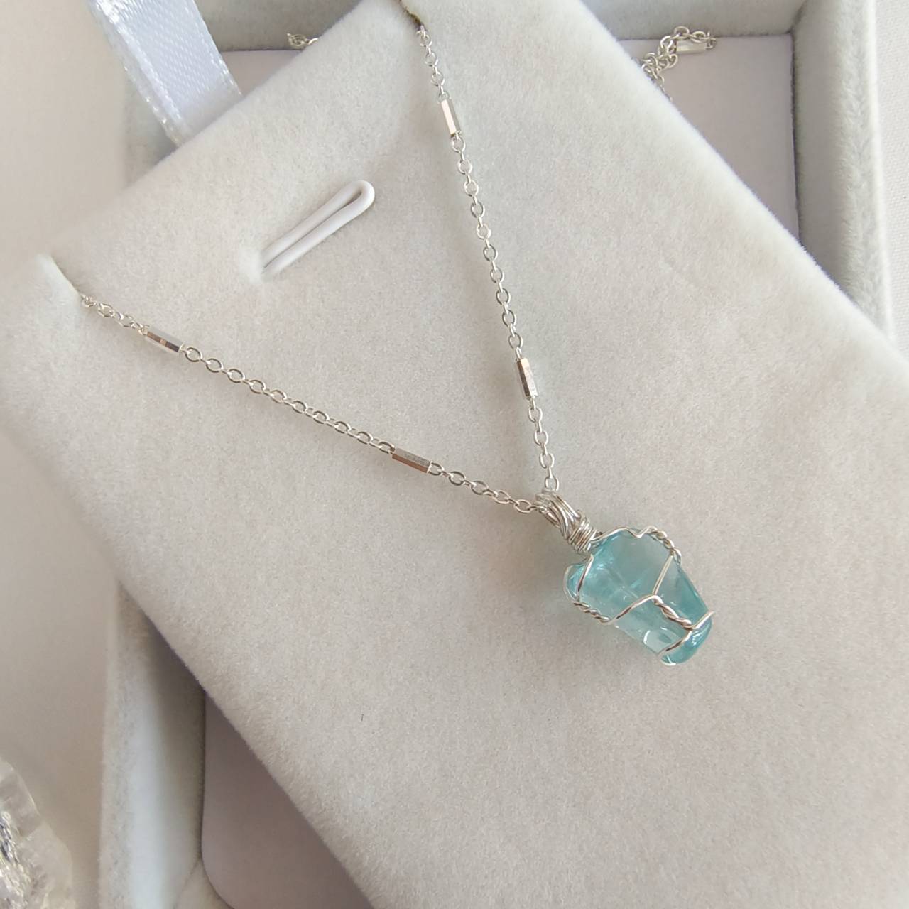 สร้อยคอเงินจี้หินบลูอพาไทต์ Blue Apatite