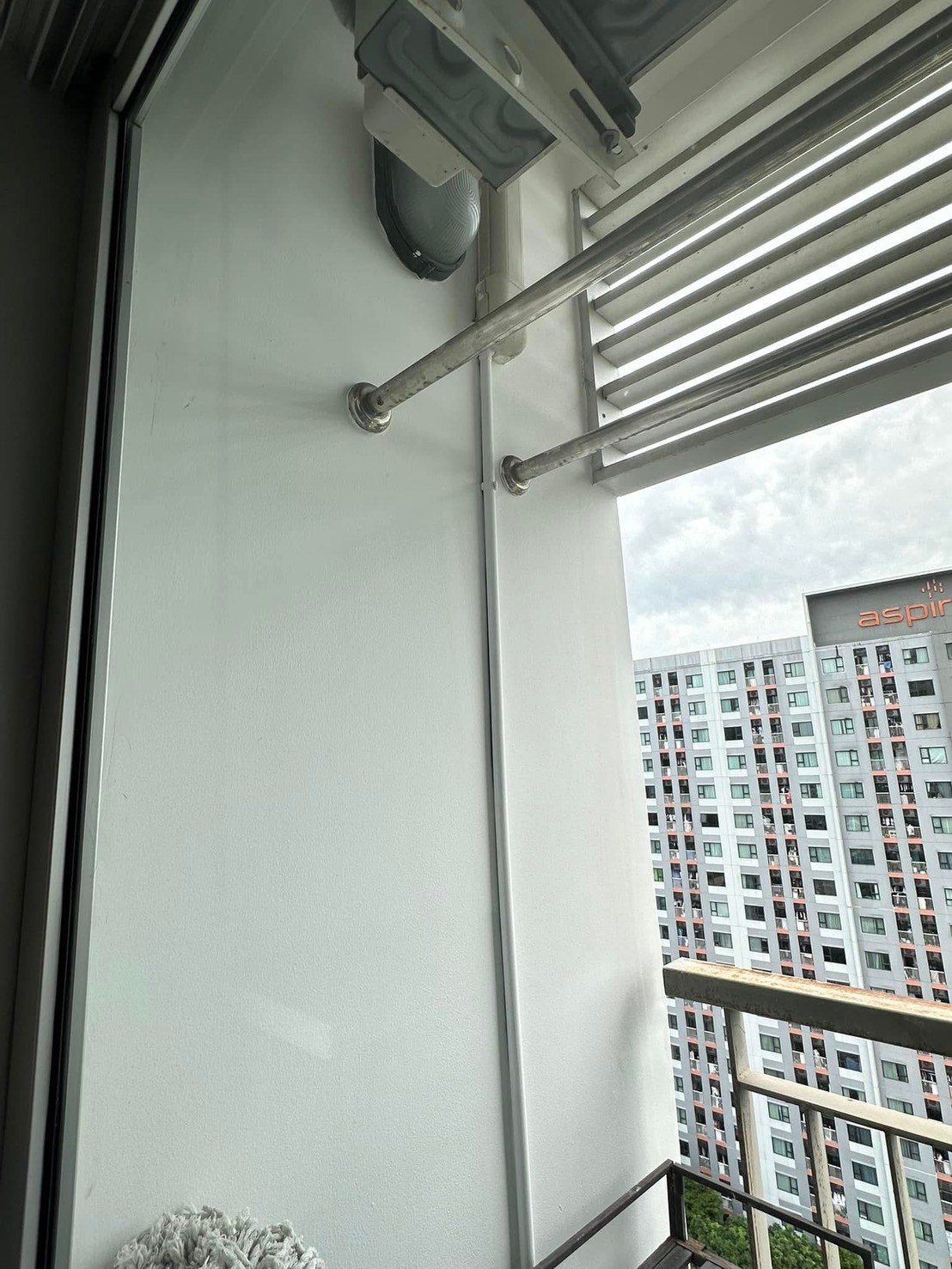 Aspire Sathorn - Taksin (Timber Zone) (แอสปาย สาทร - ตากสิน (Timber Zone))