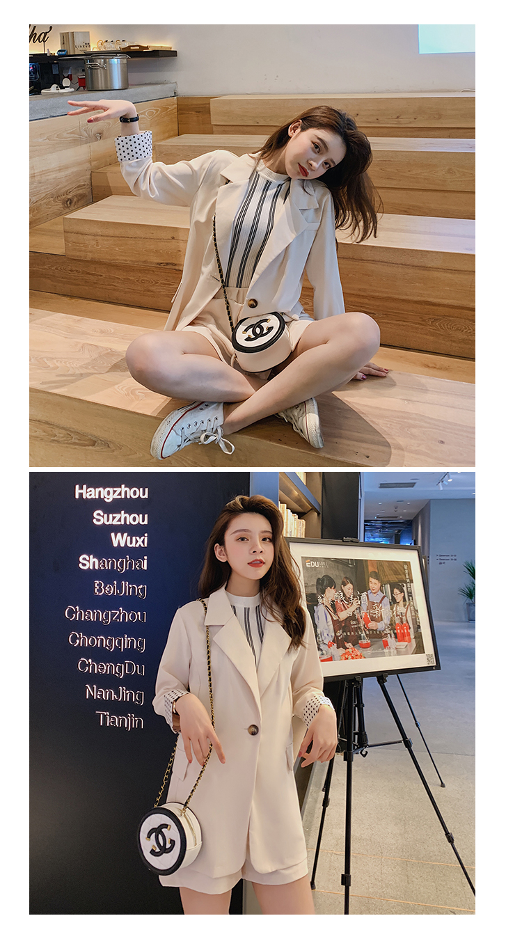 ชุดเซ็ทเสื้อสูทและกางเกงขาสั้นสีครีม ผ้าโพลีเอสเตอร์ผสม เนื้อนิ่ม