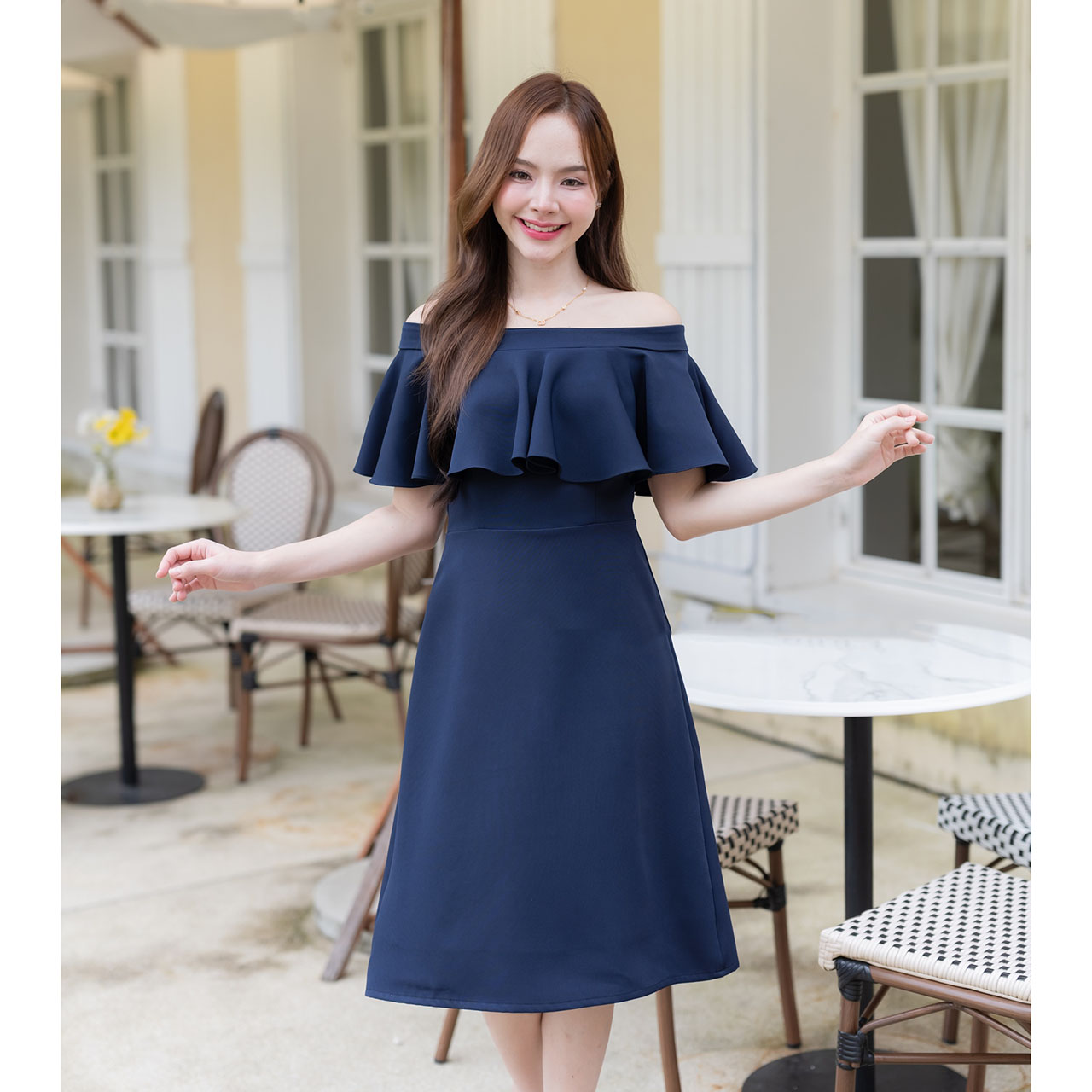 kudapy เดรสสั้นสีโอวัลติน/สีครีม/สีกรม/สีชมพู เปิดไหล่ดีไซน์สุดหวานมาพร้อมระบายช่วงอกเสริมลุคให้ดูโดดเด่นมีสไตล์