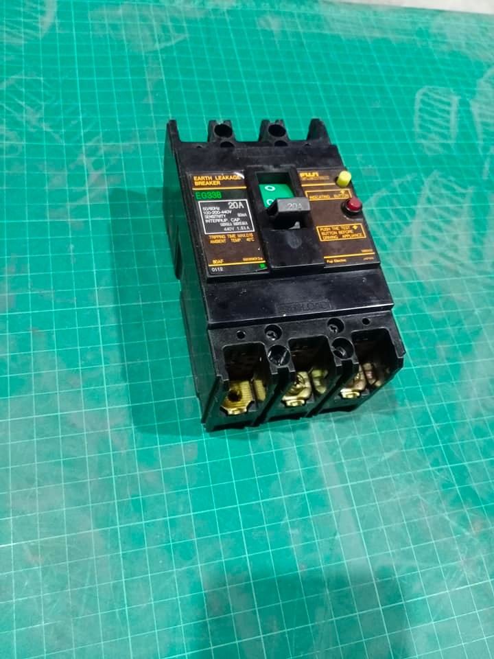 FUJI EG33B 20A EARTH LEAKER BREAKER