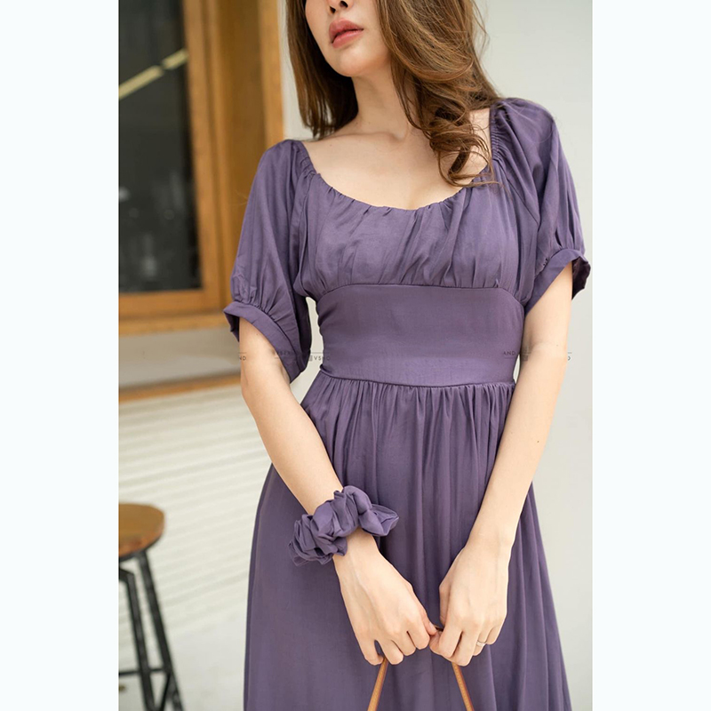 kudapyเดรสยาวสีขาว/เหลือง/ชมพู/ม่วง ทรงน่ารักมากๆเลย จะใส่ปาดไหล่ก็ได้ด้วยค่ะ เอวสม็อค