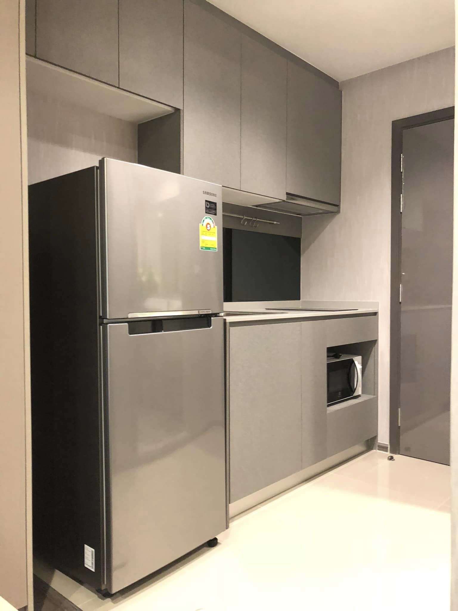 IDEO Sukhumvit 93 ให้เช่าห้องสวยพร้อมอยู่มีเครื่องซักผ้า สอบถามแอด Line ID : Smile-easy