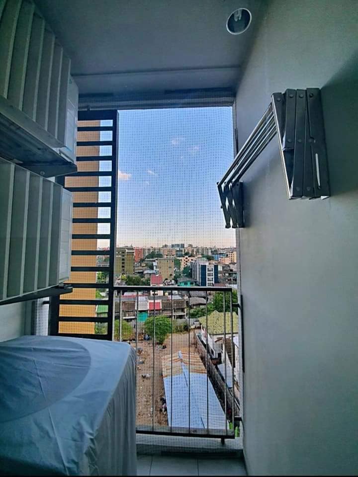 ให้เช่าคอนโด ยู ดีไลท์ @ ห้วยขวาง สเตชั่น (U Delight @ Huaykwang Station) - ห้องกั้นเป็นสัดส่วนมีเครื่องซักผ้า ที่นอน6ฟุต - การเดินทาง: ใกล้ MRT ห้วยขวาง