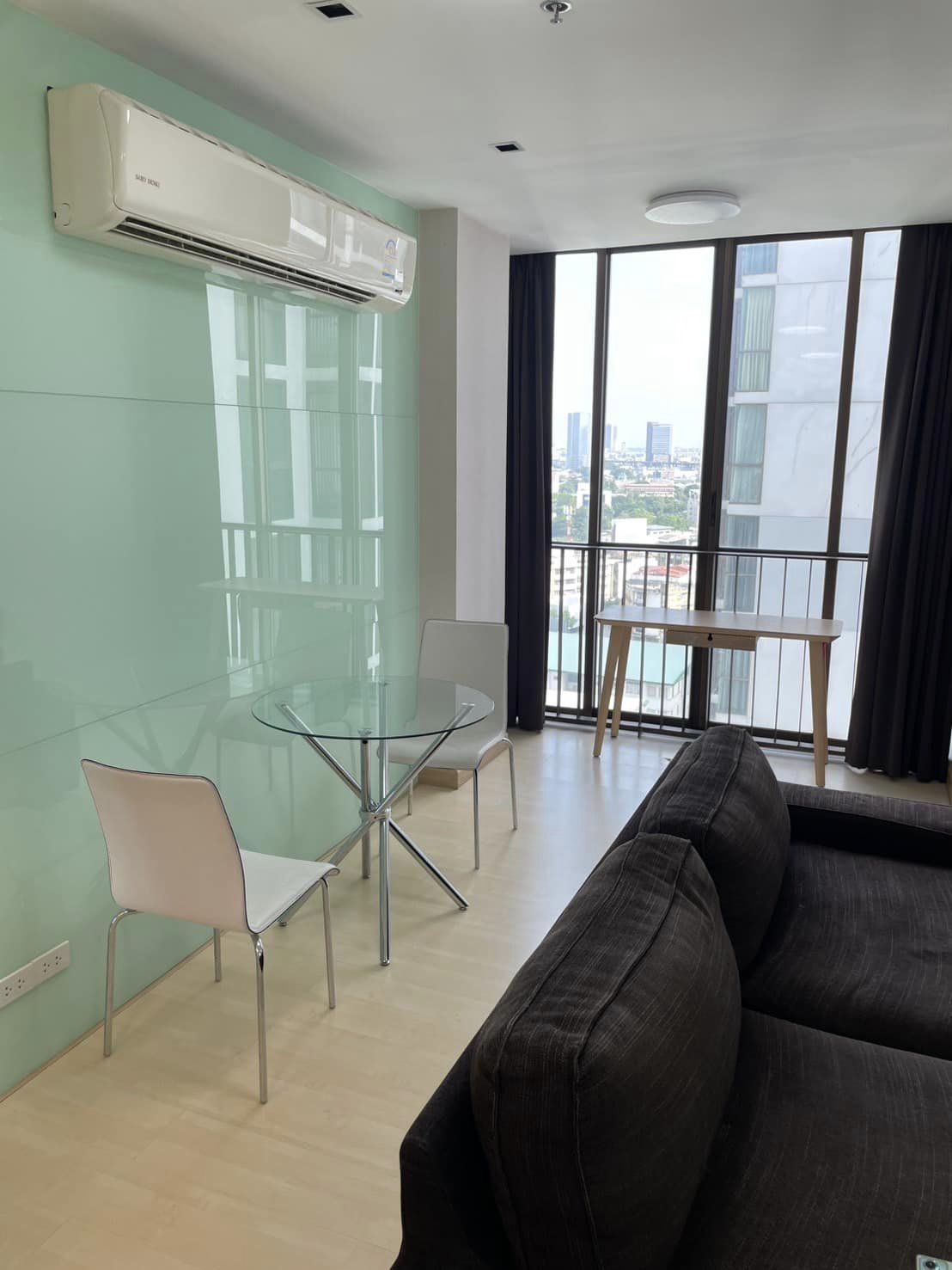 ปล่อยเช่าคอนโด IDEO Mix Sukhumvit 103 (ไอดีโอ มิกซ์ สุขุมวิท 103) - โซนพื้นที่ BTS อุดมสุข - 2ห้องนอน (ตีทะลุ 2 ห้อง) 2ห้องน้ำ 1ห้องนั่งเล่น - ขนาดห้อง 65 ตรม. ชั้น 17 ตึก A ที่จอดรถ 1 คัน