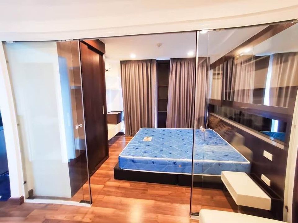 ปล่อยเช่าคอนโด Parc Exo Kaset - Navamintra (พาร์ค เอ็กโซ เกษตร - นวมินทร์) - 1ห้องนอน 1ห้องน้ำ 1ห้องนั่งเล่น - ใกล้ Chocolate Ville (ช็อคโกแลต วิลล์) - ขนาดห้อง 33 ตรม. ชั้น 8 ตึก E