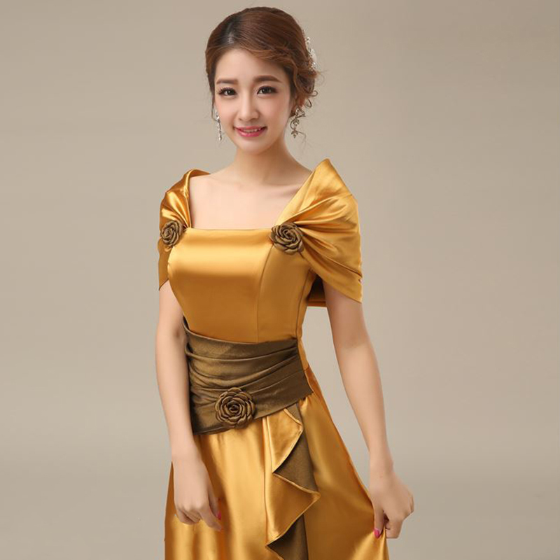 kudapy ชุดราตรียาวสีทอง ปิดไหล่ แต่งดอกกุหลาบจับจีบสวย ผ้าซาติน