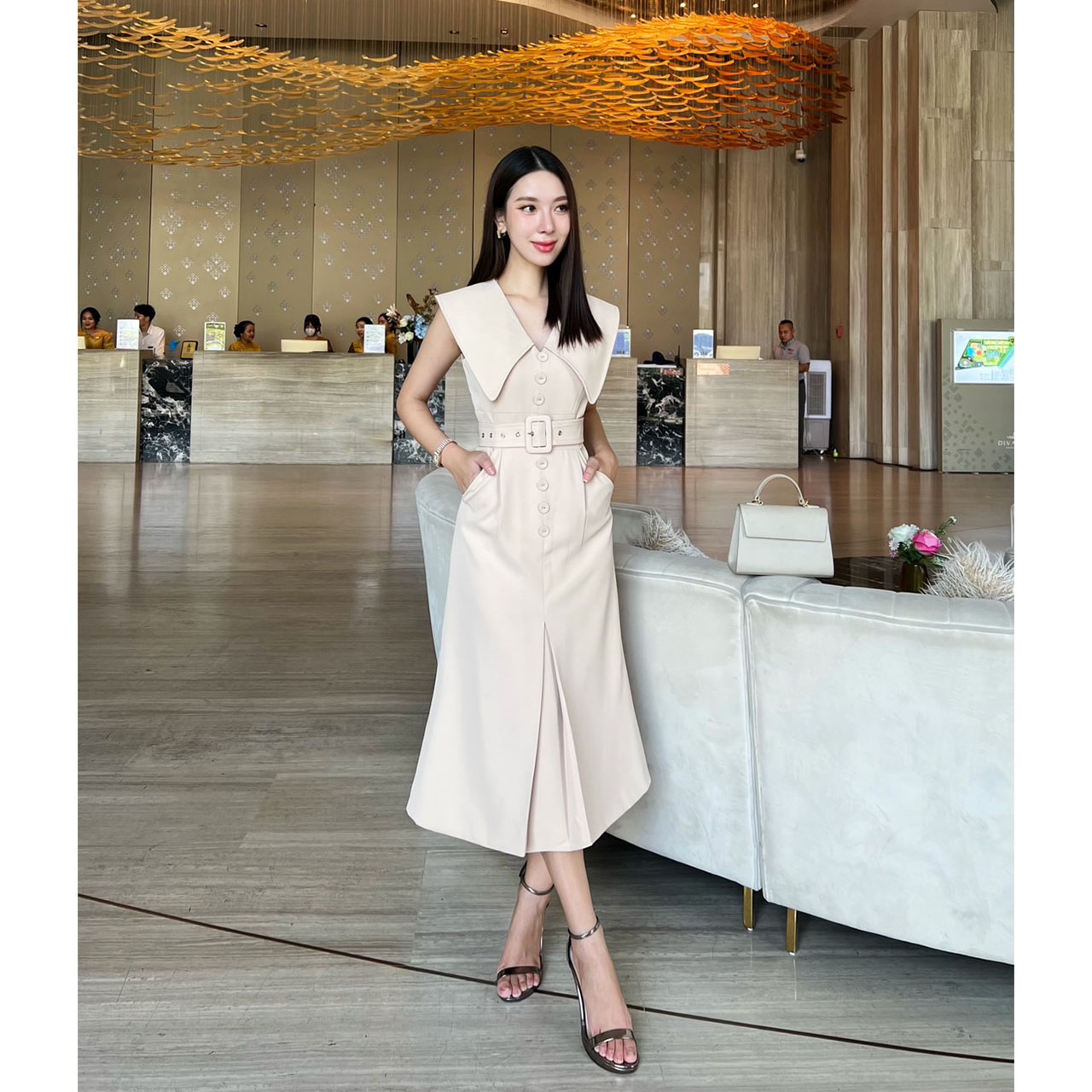 kudapy เดรสสูทสีครีม/สีครามทะเล แต่งปกใหญ่ ทำให้ดูผอม ซิบด้านหลัง ผ่าด้านหลังเพื่อให้เดินสะดวก