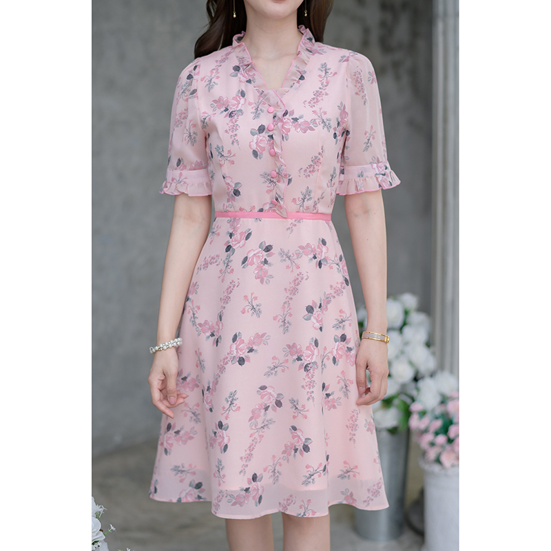 kudapy เดรสสั้นสีชมพู/สีกรม ชีฟองทรงเรียบๆใส่ง่าย ลายสวยหวาน สวยพริ้วใส่สบาย เน้นใส่ได้ทุกวันเป็น มีดีเทลแต่งกระดุมช่วงอก