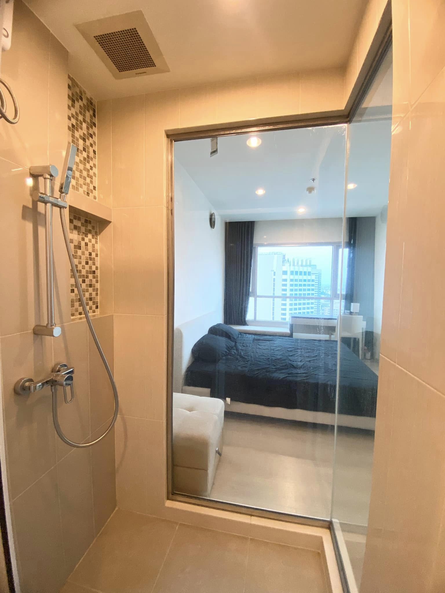 ให้เช่าคอนโด Life Ratchadapisek (ไลฟ์ รัชดาภิเษก) - ตกแต่งเฟอร์ครบ 2ห้องนอน2ห้องน้ำ ห้องน่าอยู่ - การเดินทาง: MRT ห้วยขวาง