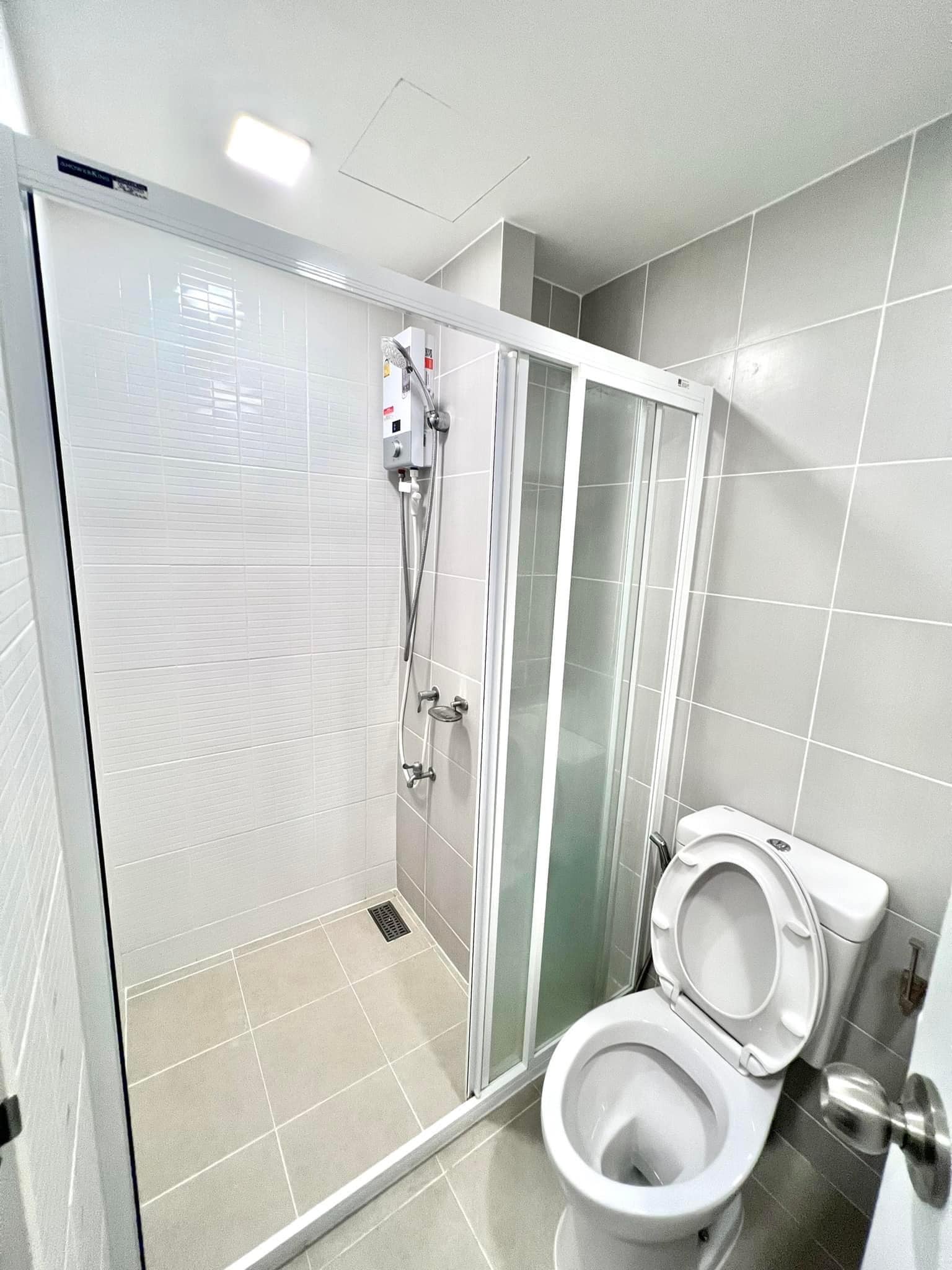 ให้เช่า Atmoz Chaengwattana (แอทโมซ แจ้งวัฒนะ) ตึกBชั้น4วิวสวน พร้อมเข้าอยู่