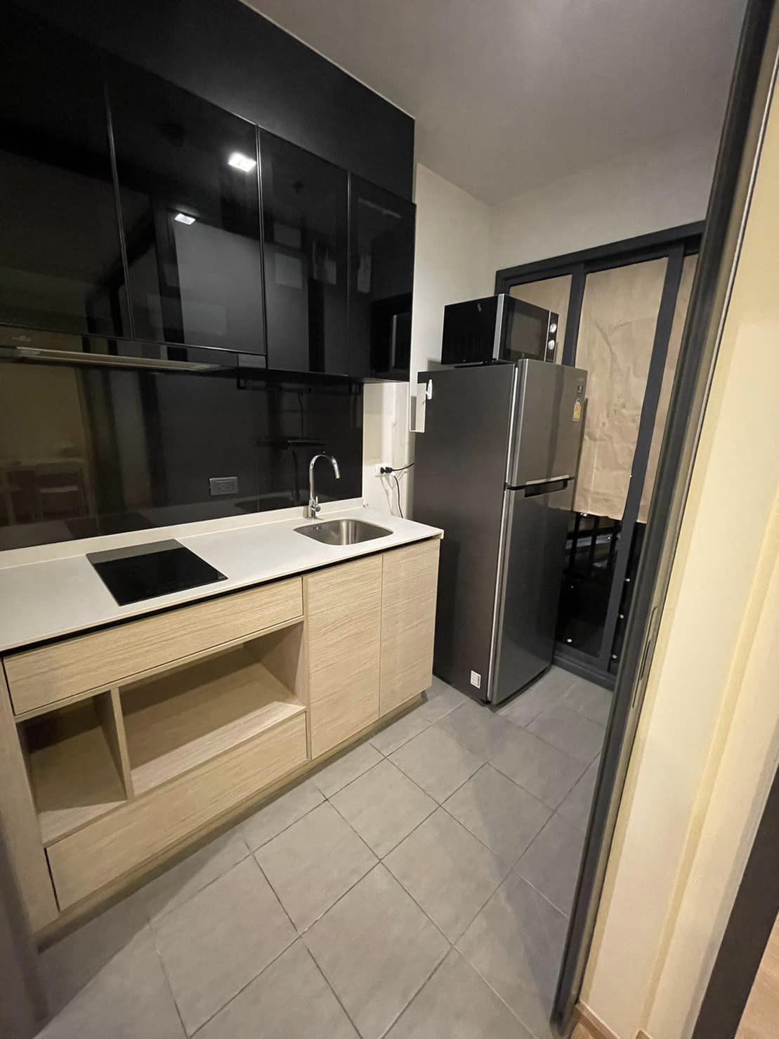 ให้เช่าคอนโด เดอะ เบส การ์เดน พระราม 9 ห้องสวยเฟอร์ครบมีเครื่องซักผ้า