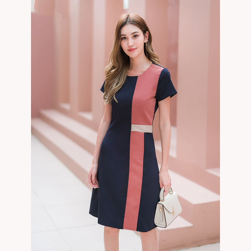 kudapy เดรสสั้นกรม-โอรส ทูโทนคอกลม ตัวนี้ใส่ออกมาเป่ะปังสุดๆ เนื้อผ้าคือดีมาก เกรดขึ้นห้าง