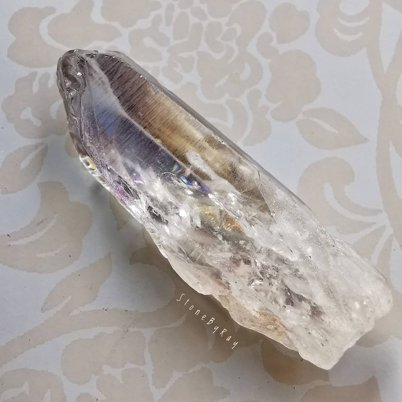 หินออร่าควอตซ์ (Aura Quartz)