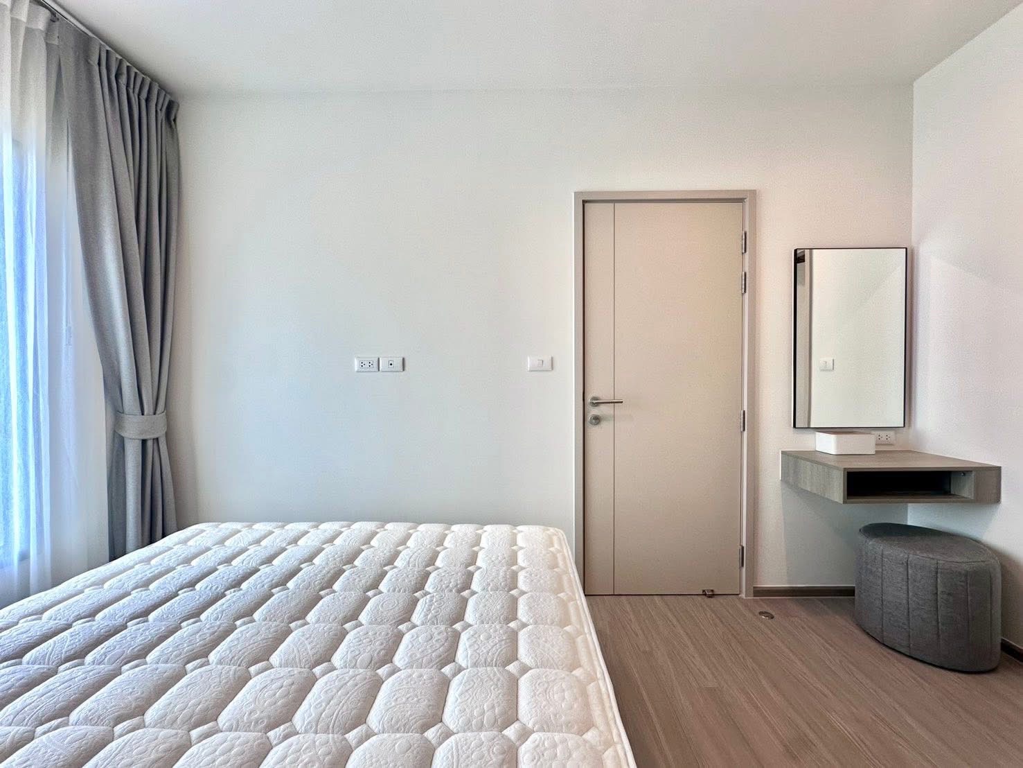 ให้เช่าคอนโด THE BASE Phetchaburi - Thonglor (เดอะ เบส เพชรบุรี - ทองหล่อ) โซน รถไฟฟ้า MRT เพชรบุรี 1ห้องนอน / 1ห้องน้ำ ขนาดห้อง 34 ตรม. ชั้น 10