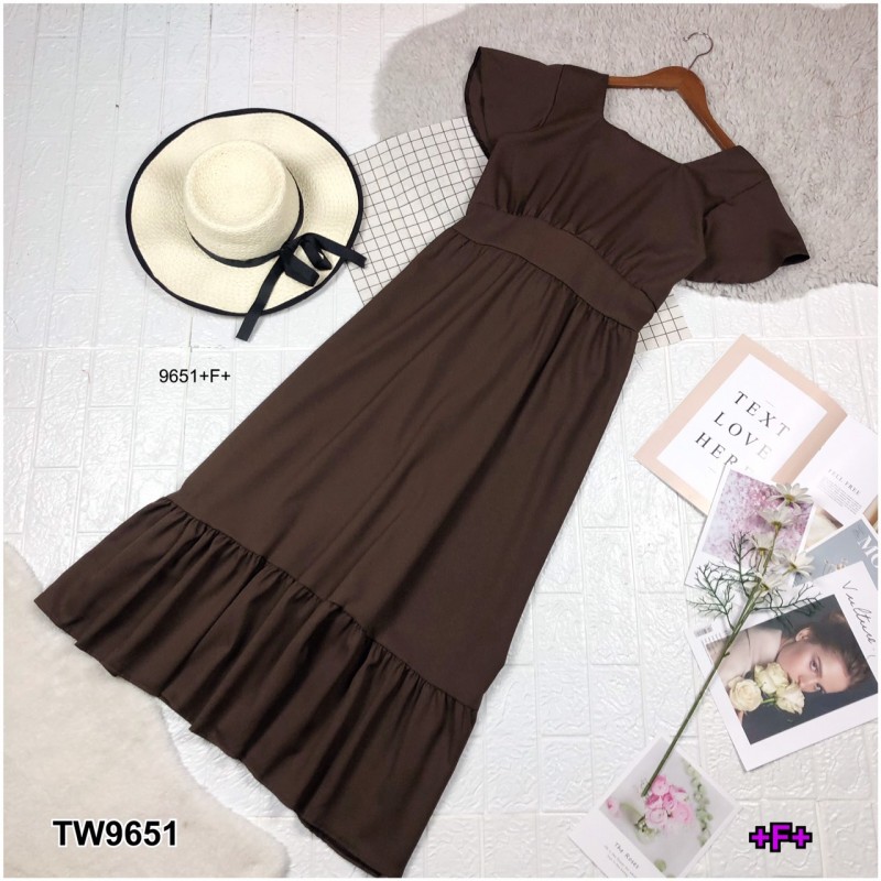 kudapy เดรสคอเหลี่ยมแขนระบาย ผ้าโฟร์เวย์สีขาว ชายเดรสปล่อยสวิง ด้านหลังแต่งผูกโบว์