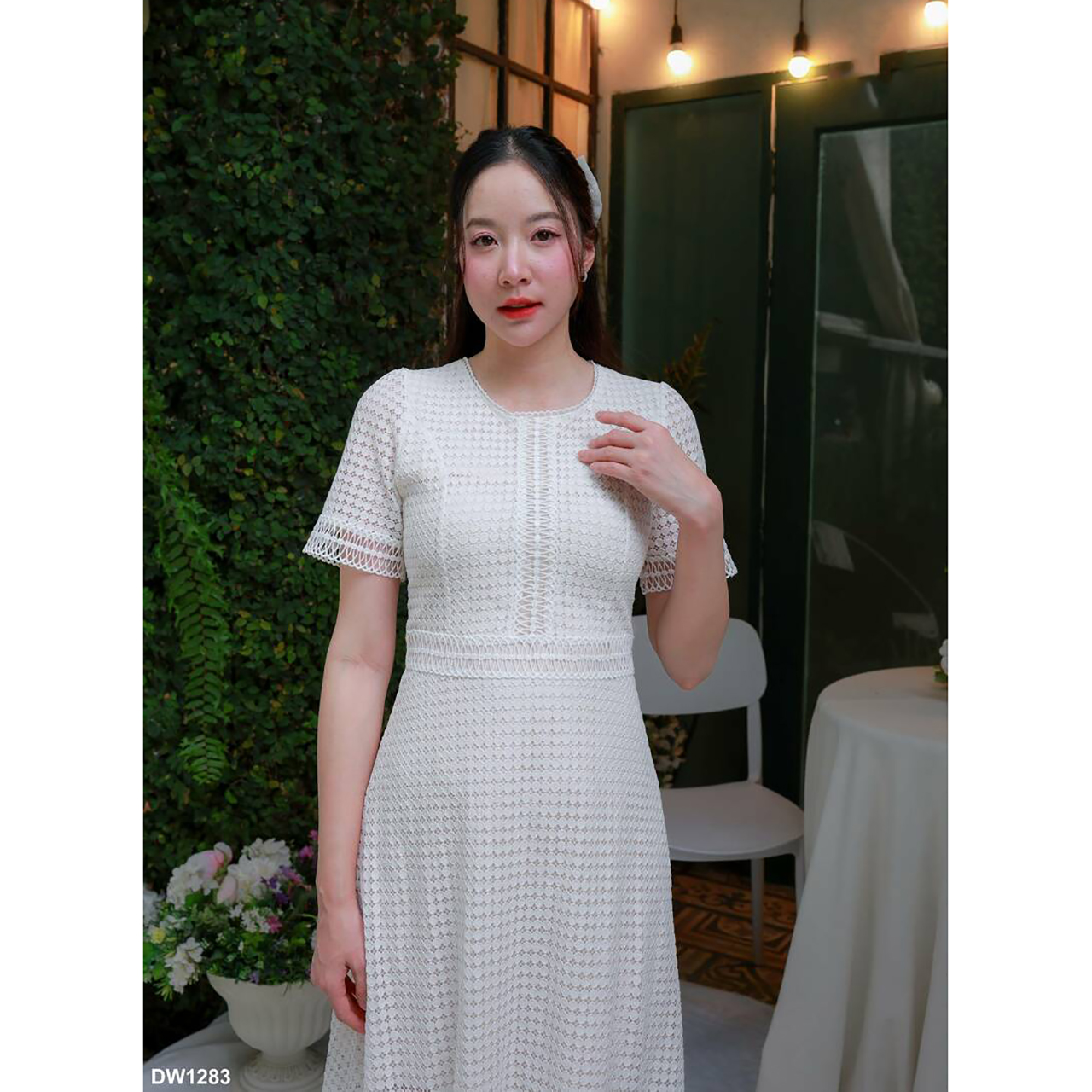 kudapy เดรสสั้นสีสีแดง ชมพู ขาว ผ้าลูกไม้ลายปัก ใส่สวยดูดี