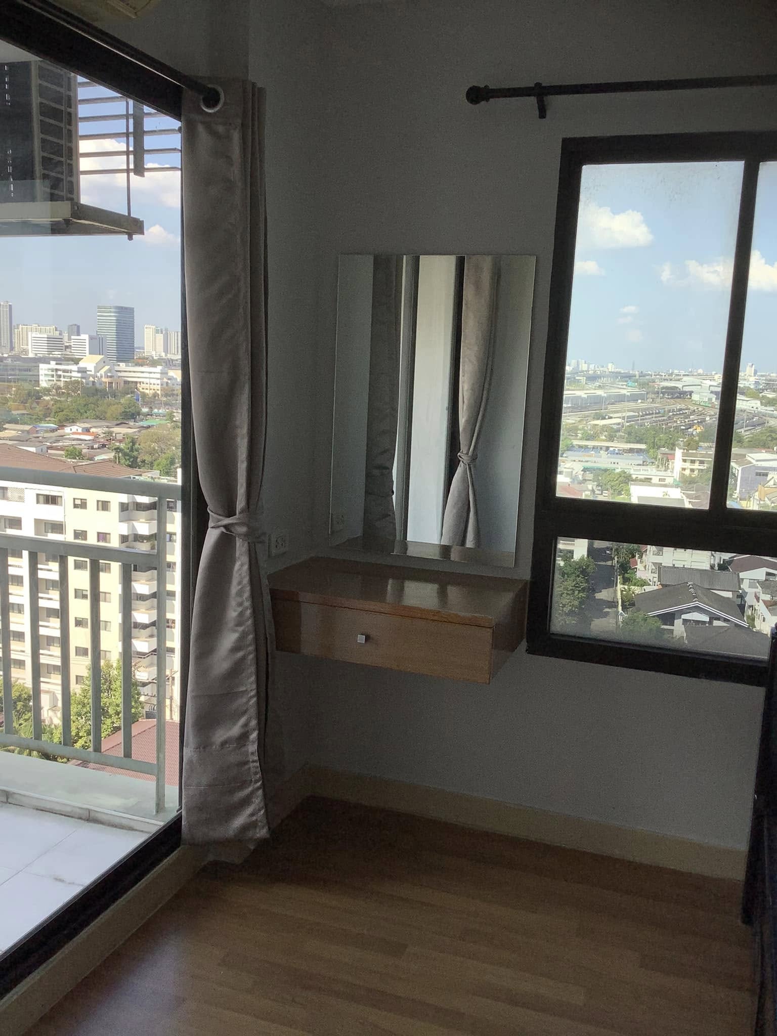 ให้เช่าห้องแบบ 2ห้องนอน 2ห้องน้ำ โซนพื้นที่ BTS สะพานควาย คอนโด Lumpini Place Phahol-Saphankhwai (ลุมพินี เพลส พหล-สะพานควาย) ขนาดห้อง 65 ตรม. ชั้น 13 ตึก B