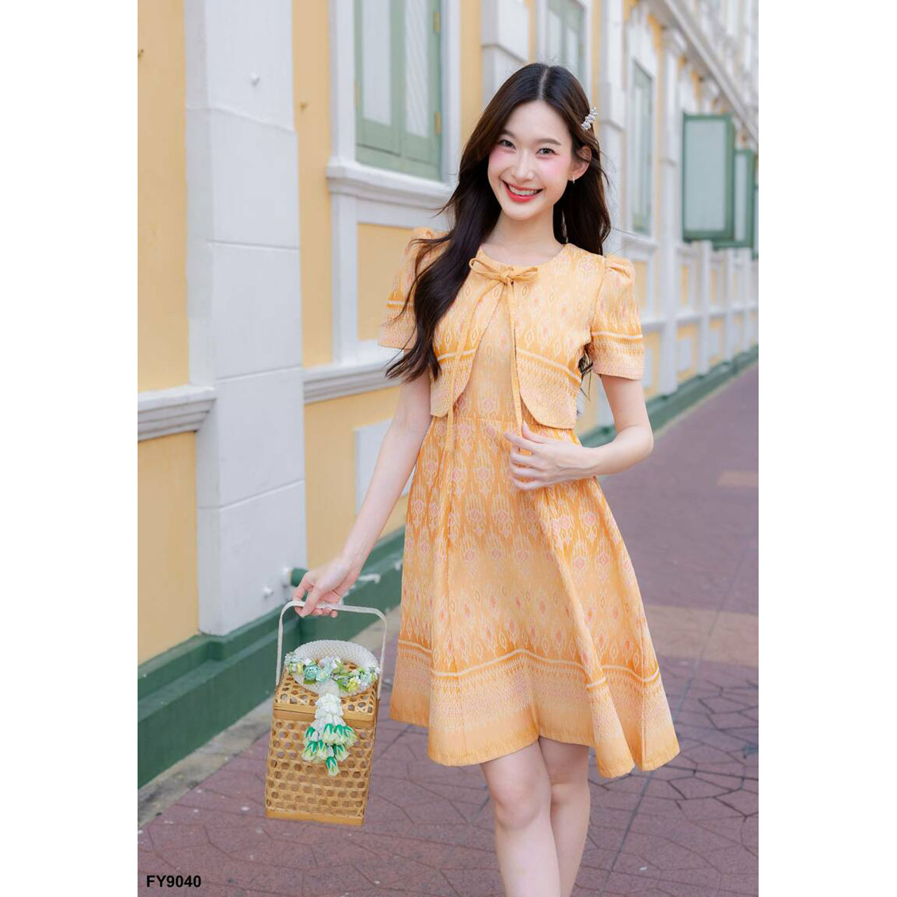 kudapy เดรสสั้นสีเหลือง/สีฟ้า เดรสผ้าไทยลายแต่งผูกโบว์ใส่ออกงาน ใส่ทำงานสวยดูดี