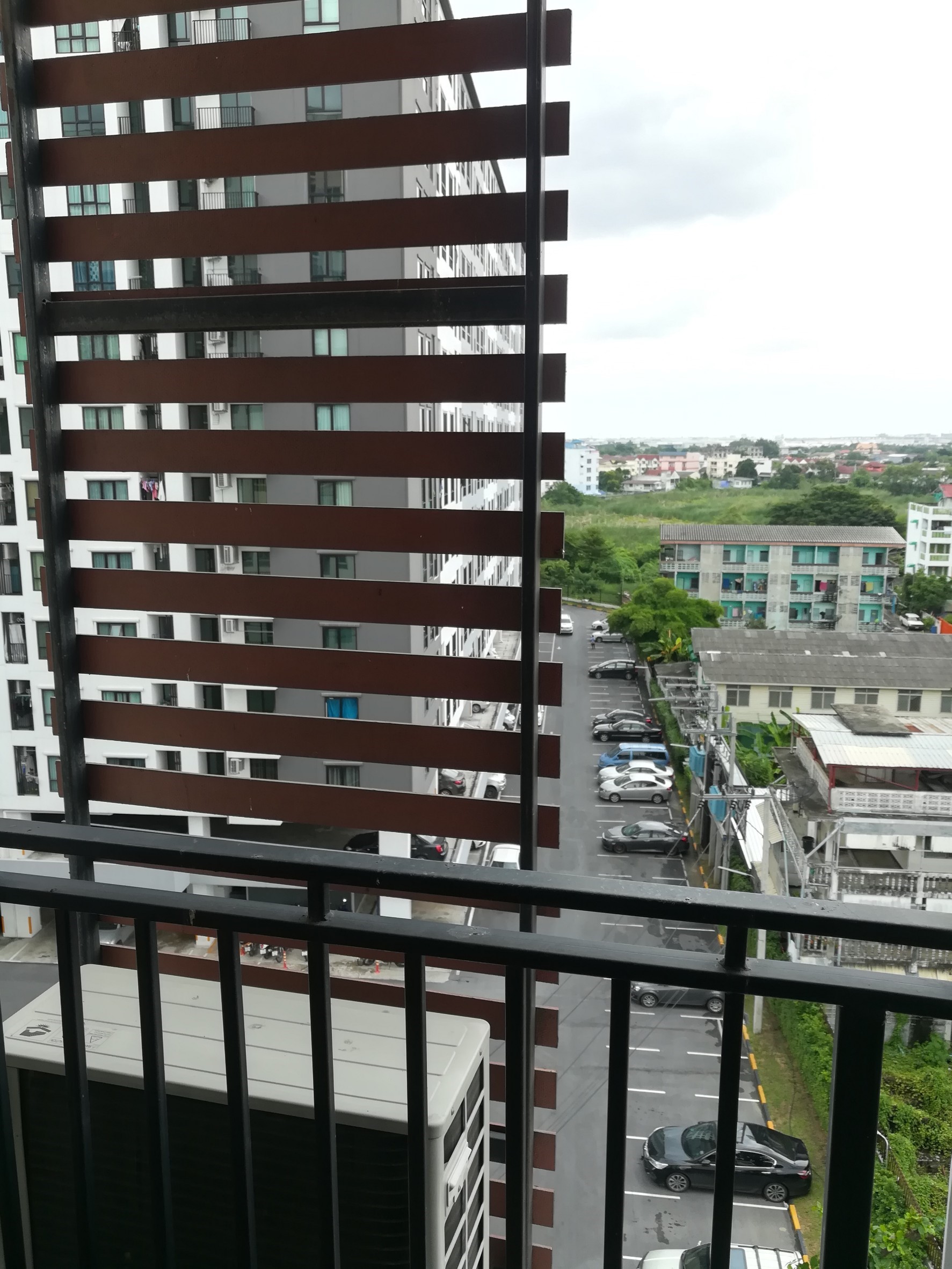 ให้เช่าคอนโดรีเจ้นท์ โฮม 10 ห้องใหญ่ใกล้แยกวงเวียนบางเขน