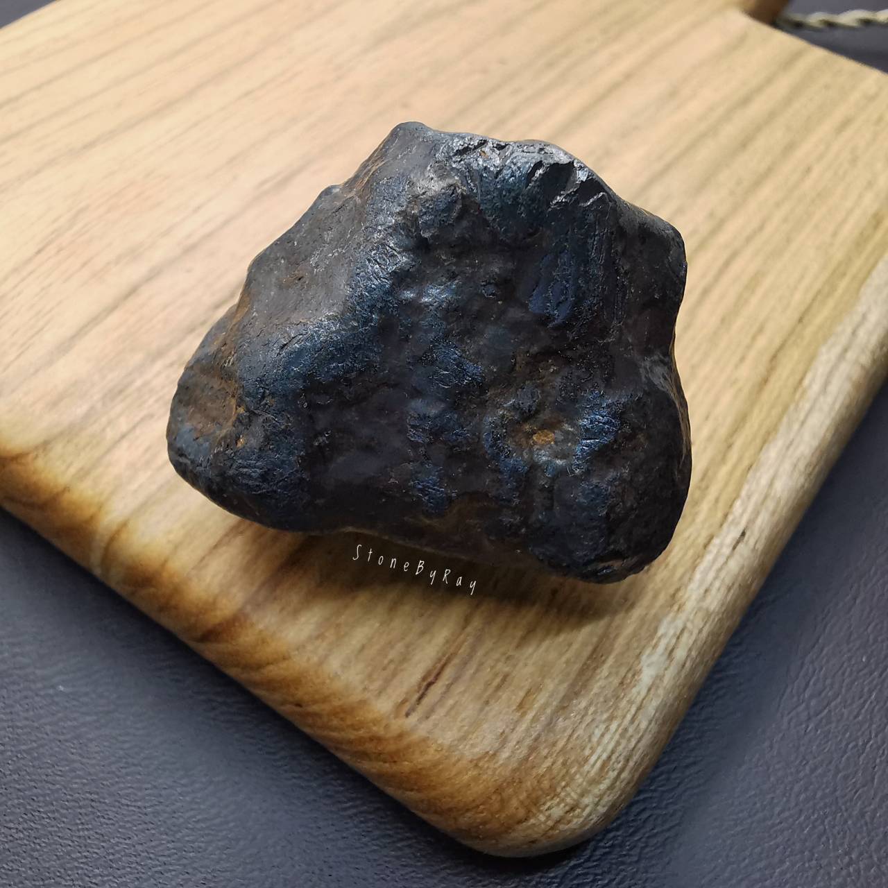 แร่เหล็กเฮมาไทต์ก้อนธรรมชาติ Iron Hematite