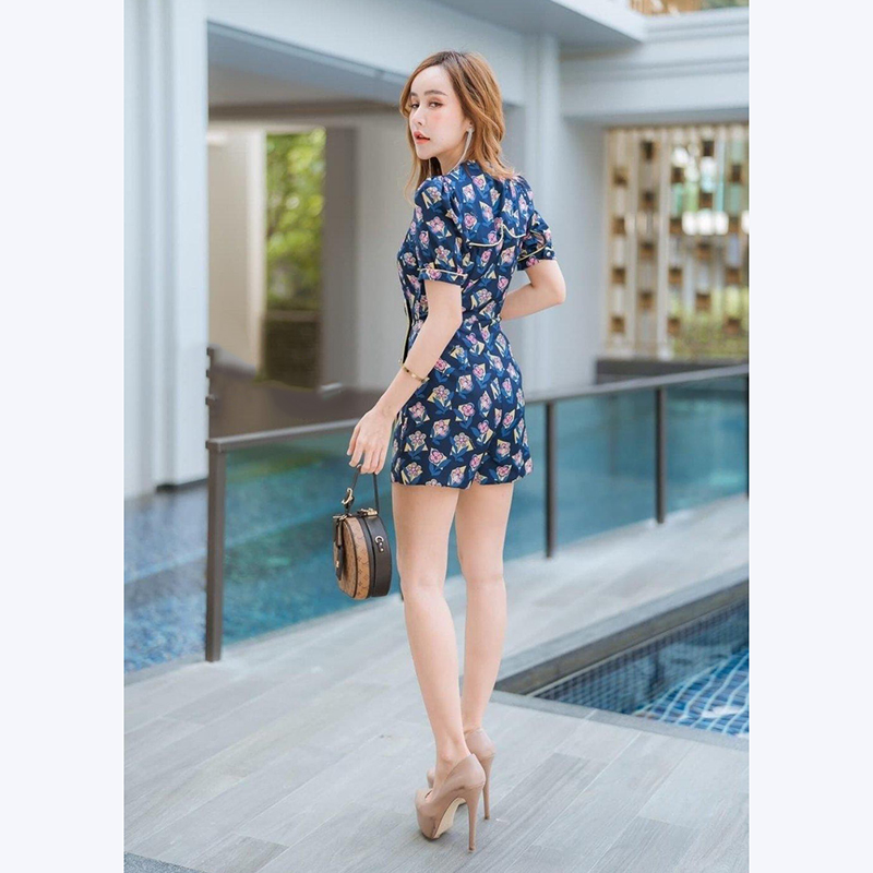 kudapy จั้มสูทขาสั้นสีกรม แพทเทินน่ารัก พิมพ์ลายโทนสีกรม คอวีทบ กุ๊นขอบสีเหลือง เนื้อผ้าดี ใส่สบายมาก