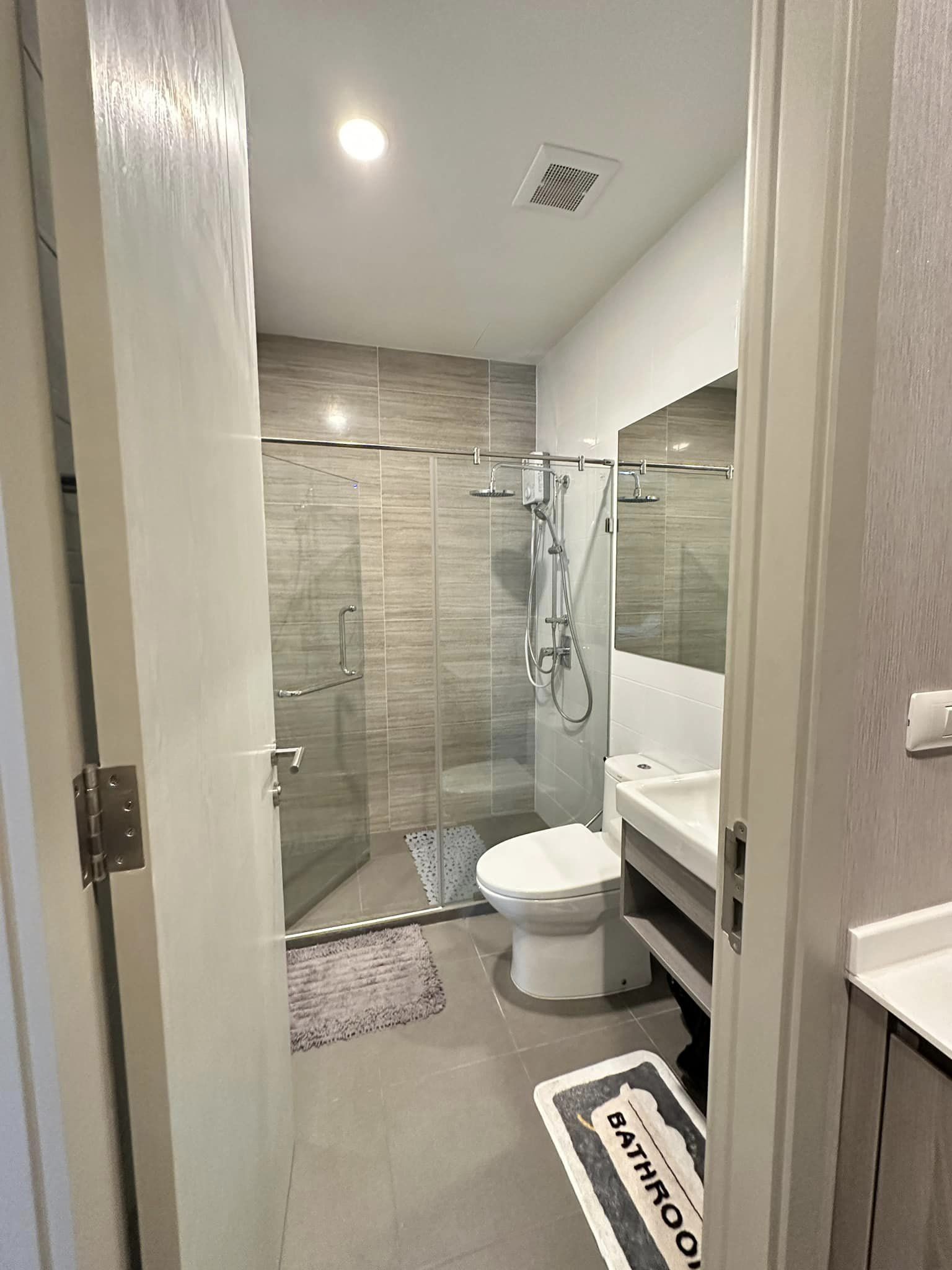 (ไนท์บริดจ์ ไพร์ม รัชโยธิน) High Rise โซนพื้นที่ BTS พหลโยธิน24 ให้เช่าห้องแบบ 1ห้องนอน 1 ห้องอเนกประสงค์ 1ห้องน้ำ ขนาดห้อง 31 ตรม. ชั้น 16