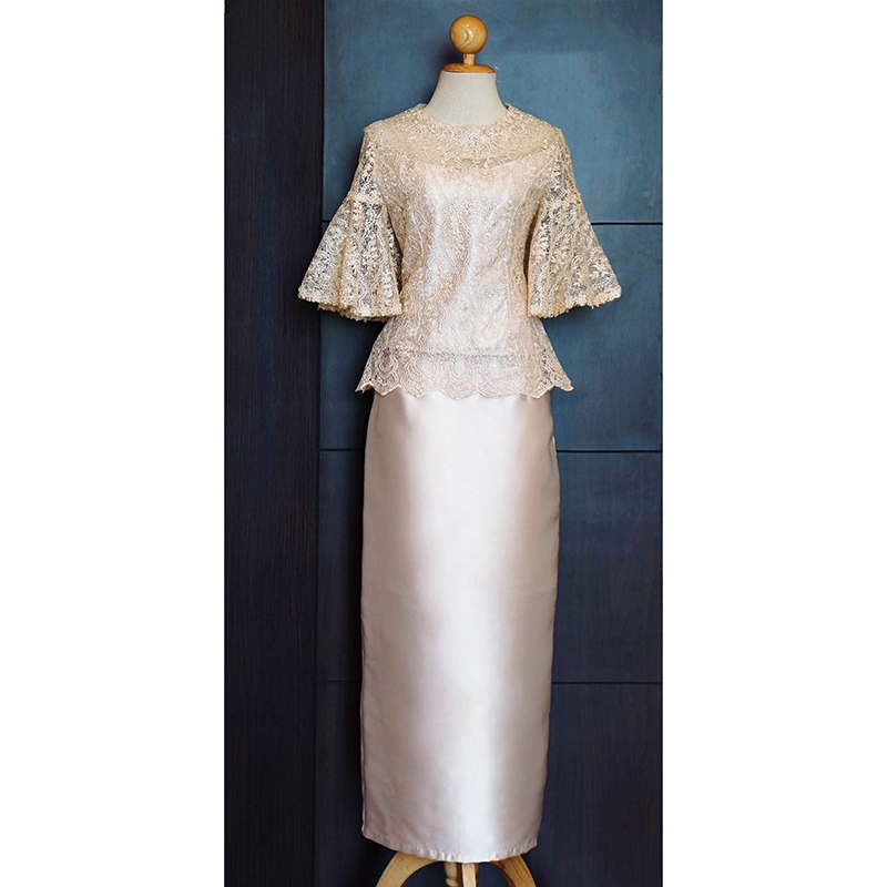 kudapy ชุดเซ็ตสีทอง สีเทาเงิน สีชมพู ออกงาน เสื้อใช้ผ้าลูกไม้อย่างดีปักลวดลายแต่งประดับด้วยเลื่อมขนาดเล็กใสๆกระทบแสงให้ประกายสวย