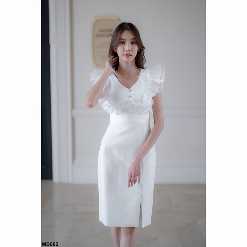 kudapy เดรสสั้นสีขาว/สีดำ/สีชมพู/สีแดง ทรงเข้ารูป แขนกุด ดีเทลอัดผ้าซีฟองช่วงแขน