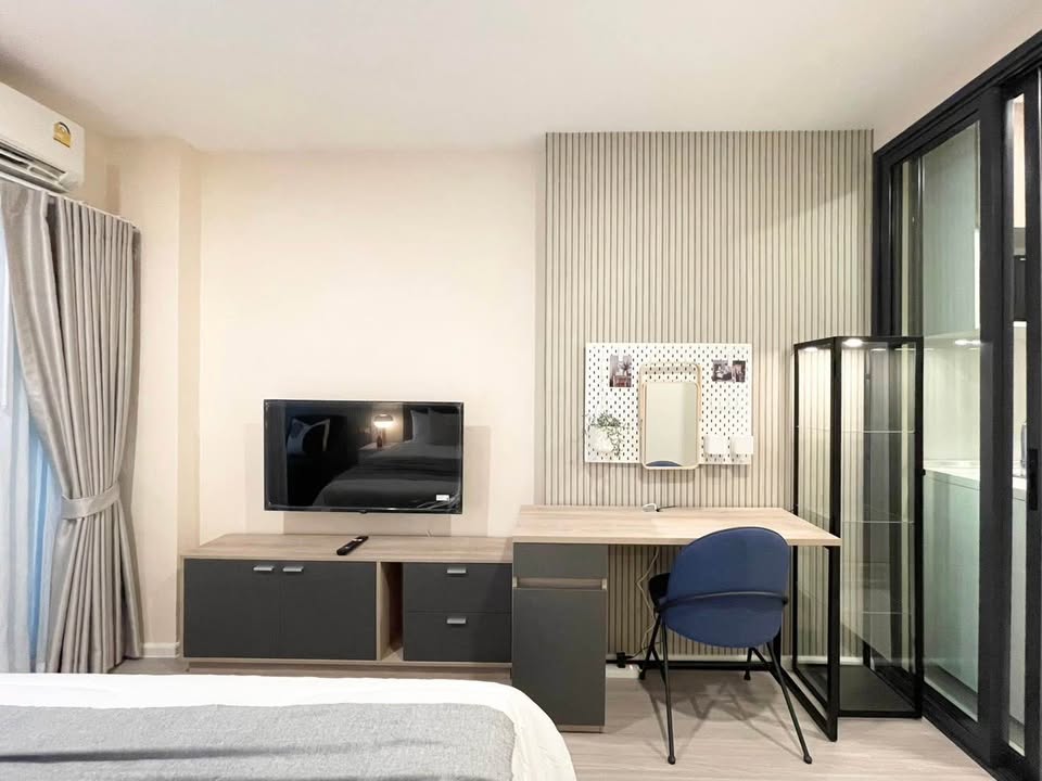 ปล่อยเช่า Denim Jatujak (เดนิม จตุจักร) - โซนพื้นที่ BTS MRT จตุจักร Studio 1ห้องน้ำ - ขนาดห้อง 23 ตรม. ชั้น 2 ตึก C - ให้เช่า 13,000 ต่อเดือน