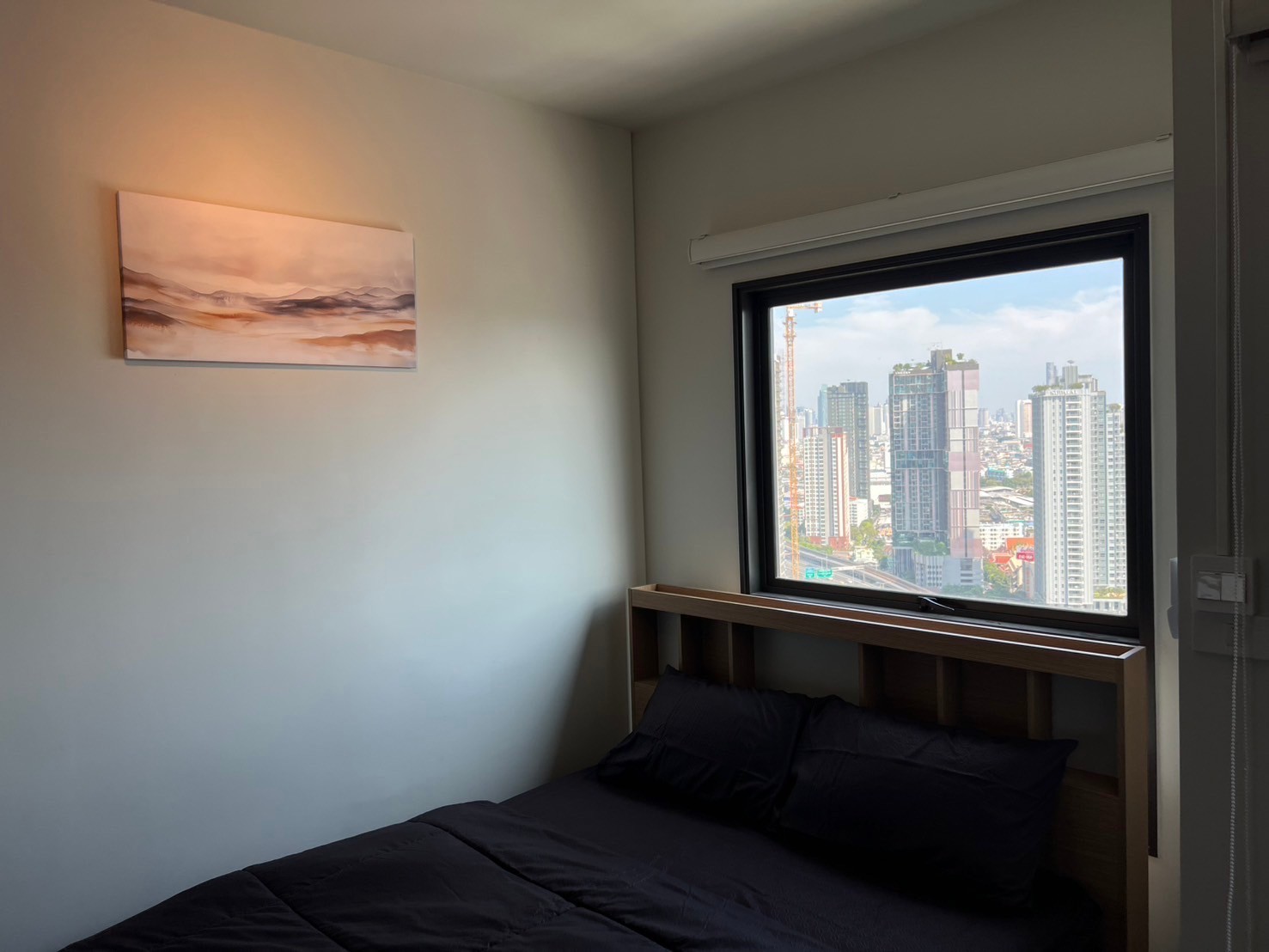 High Rise โซนพื้นที่ BTS วุฒากาศ ให้เช่าห้องแบบ 1ห้องนอน 1ห้องน้ำ คอนโด Rich Point @ BTS Wutthakat (ริชพอยท์ แอท บีทีเอส วุฒากาศ) ขนาดห้อง 26.5 ตรม. ชั้น 30