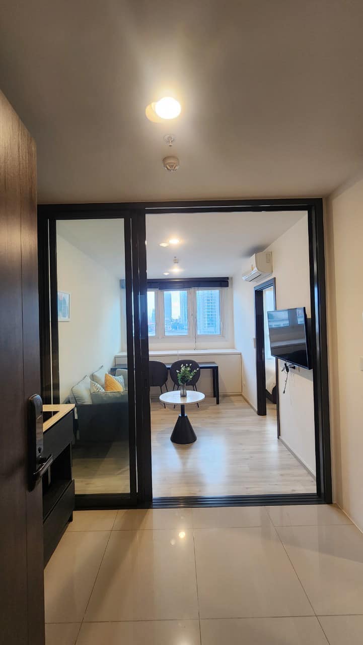 ปล่อยเช่าคอนโด XT Huaikhwang (เอ็กซ์ที ห้วยขวาง) - 1ห้องนอน 1ห้องครัว 1ห้องน้ำ 1ห้องนั่งเล่น - ใกล้ MRT ห้วยขวาง - ขนาดห้อง 35 ตรม. ชั้น 9 ตึก A