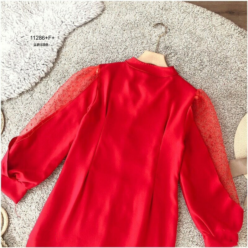 kudapy เดรสสั้น แขนยาว แขน 2 ข้างแต่งซีทรู เดรสงานผ้าซาร่า ด้านหลังผูกโบว์สวย ดูเก๋ เอวไม่สม็อค ช่วงกระโปรงบานสวยน่ารัก