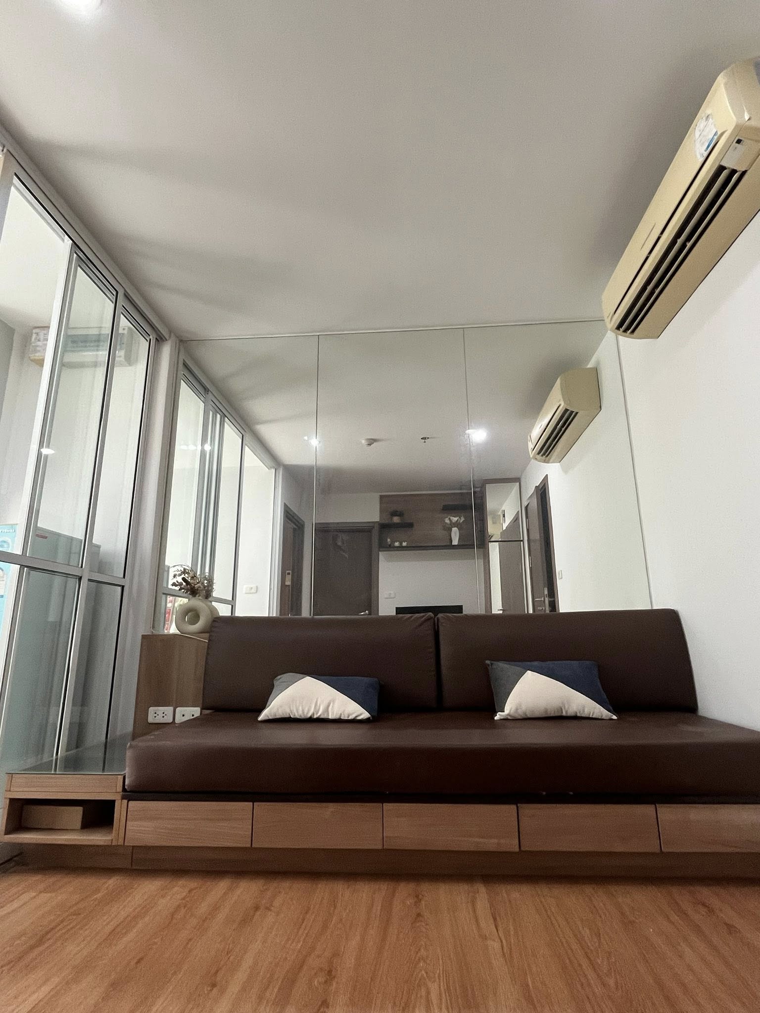 ให้เช่าคอนโด The Base Sukhumvit 77 (เดอะ เบส สุขุมวิท 77) โซน รถไฟฟ้า BTS อ่อนนุช ห้องแบบ 1ห้องนอน / 1ห้องน้ำ ขนาดห้อง 31 ตรม. ชั้น 10 ตึก B