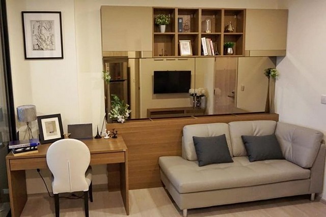 ให้เช่า Life Asoke (ไลฟ์ อโศก) ใกล้ MRT เพชรบุรี