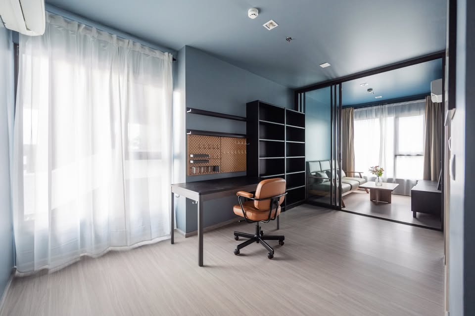 คอนโด Life Asoke-Rama 9 (ไลฟ์ อโศก พระราม 9) High Rise โซนพื้นที่ MRT พระราม 9 ให้เช่าห้องมุมแบบ 1ห้องนอน 1ห้องอเนกประสงค์ 1ห้องน้ำ