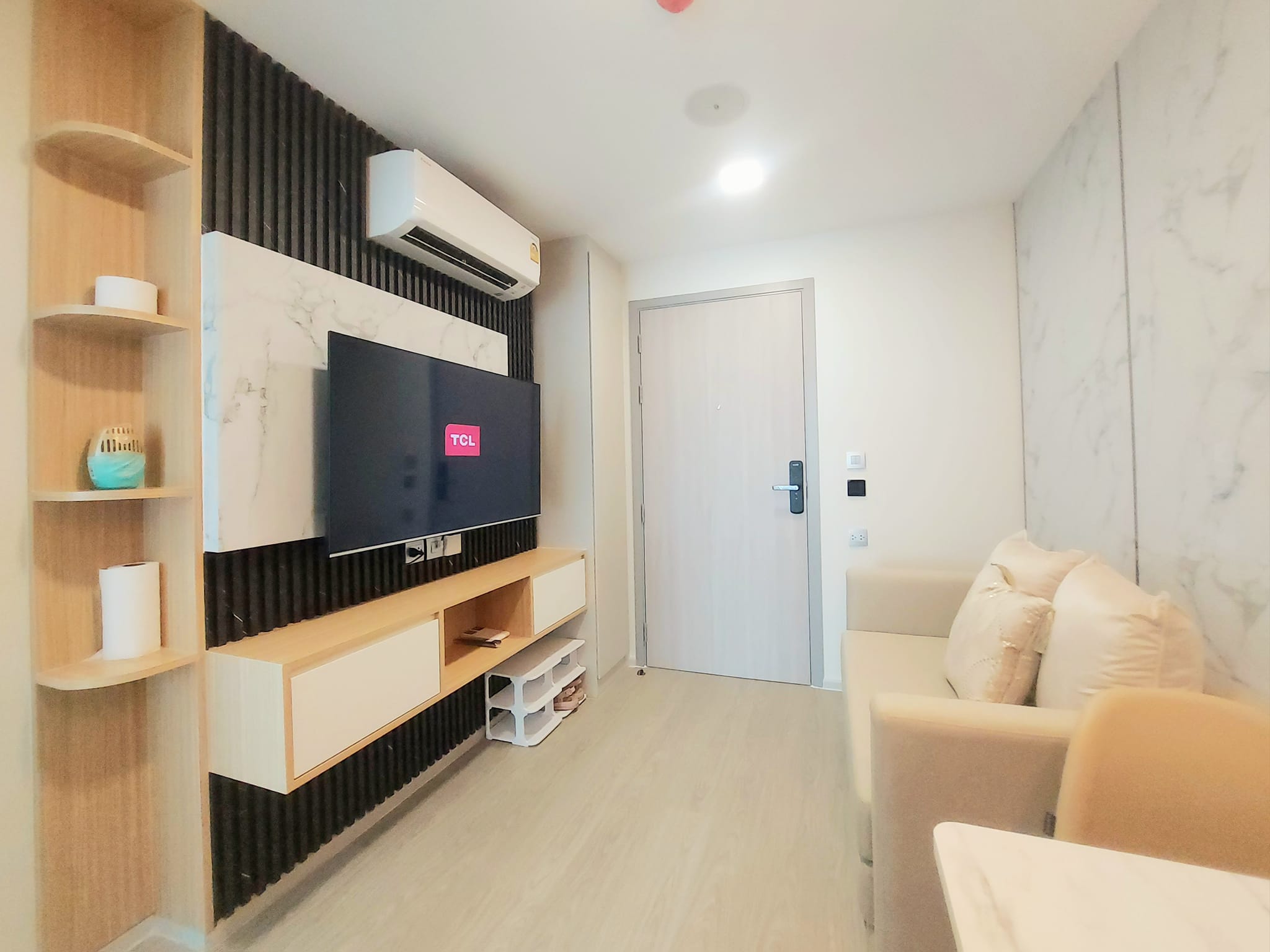 ปล่อยเช่าคอนโด แอทโมซ โอเอซิส อ่อนนุช (Atmoz Oasis Onnut) - ห้องแต่งบิ้วอินสวยราคาต่อรองได้เฟอร์เครื่องใช้ไฟฟ้าครบครั้น - ใกล้ MRT ศรีนุช