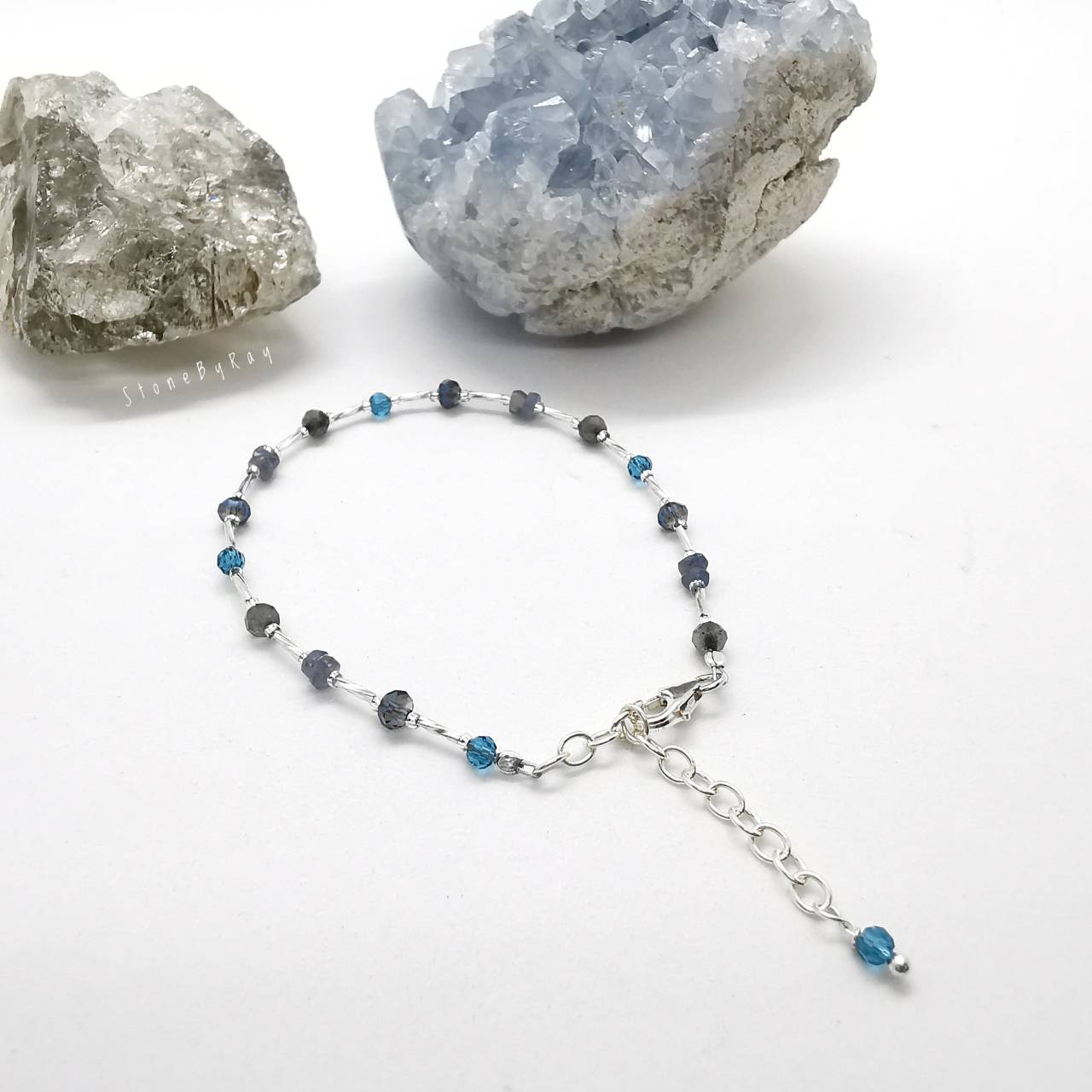 สร้อยข้อมือเงินพลอยไพลิน Sapphire