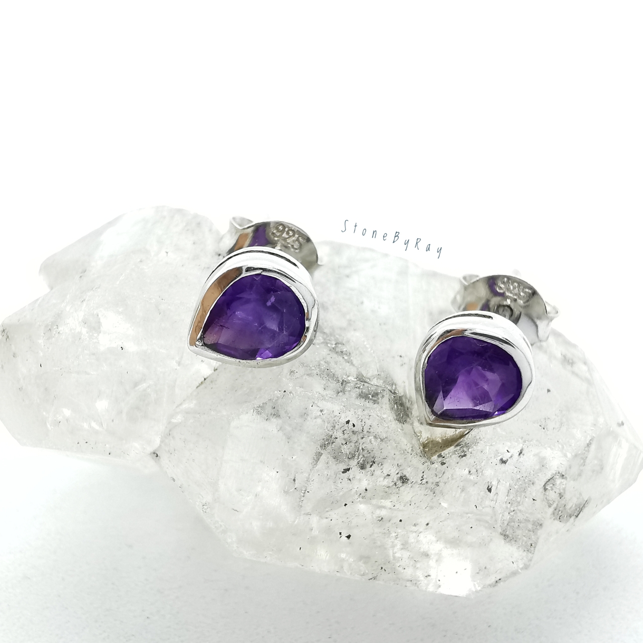 ต่างหูพลอยอเมทิสต์ (Amethyst)