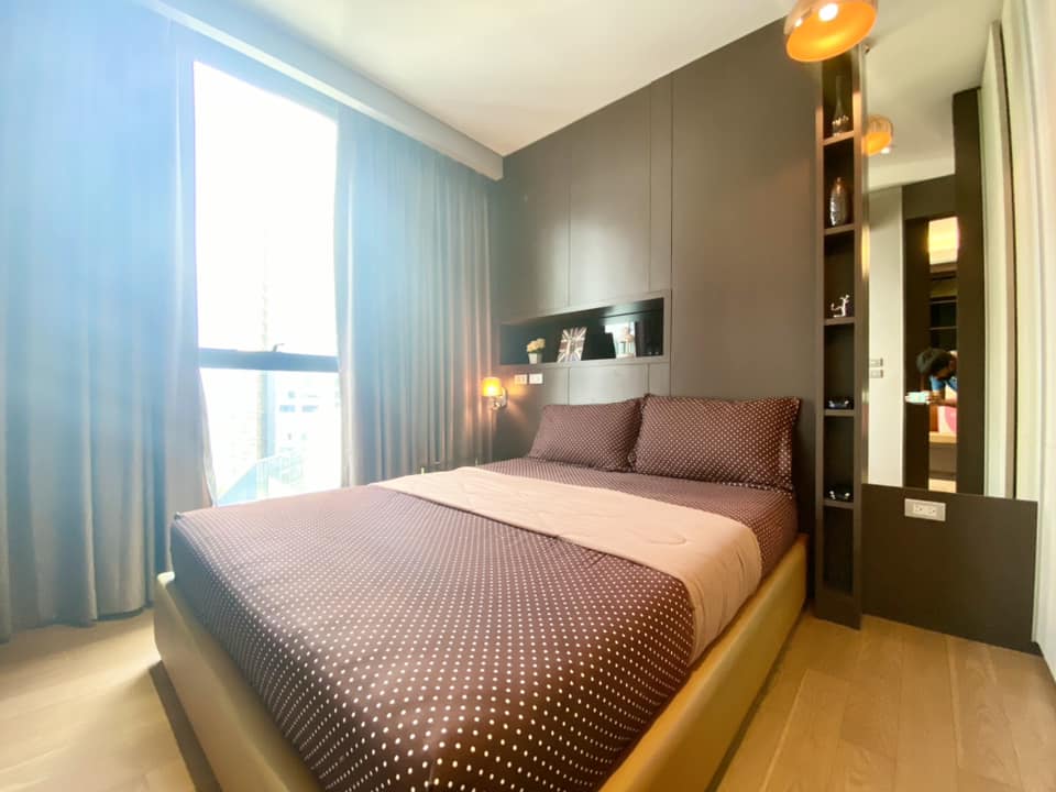 The Lumpini 24 (เดอะ ลุมพินี 24) ให้เช่าห้องสวยน่าอยู่เครื่องใช้ไฟฟ้าครบ สอบถามแอด Line ID : Smile-easy