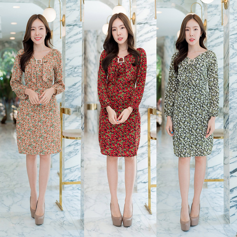 kudapy เดรสสั้นพิมพ์ลายแขนยาวจั้มปลายสีแดง/สีเขียว/สีน้ำตาล คอวีหัวเข็มขัดมุกแขนยาวจั้ม
