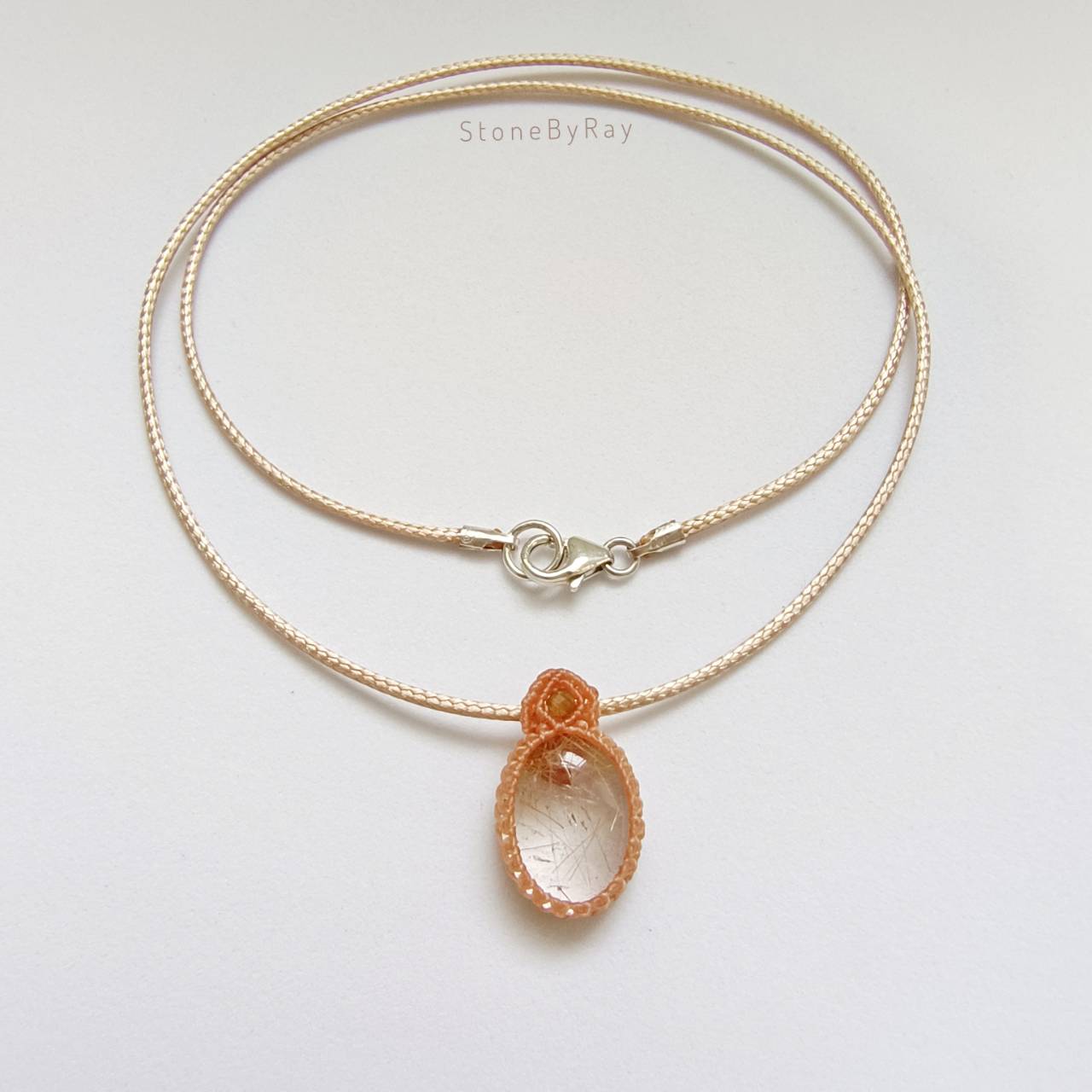 สร้อยคอเชือกจี้หินไหมทอง Rutilated Quartz